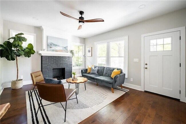 Foto del edificio - 943 Rose Cir SW