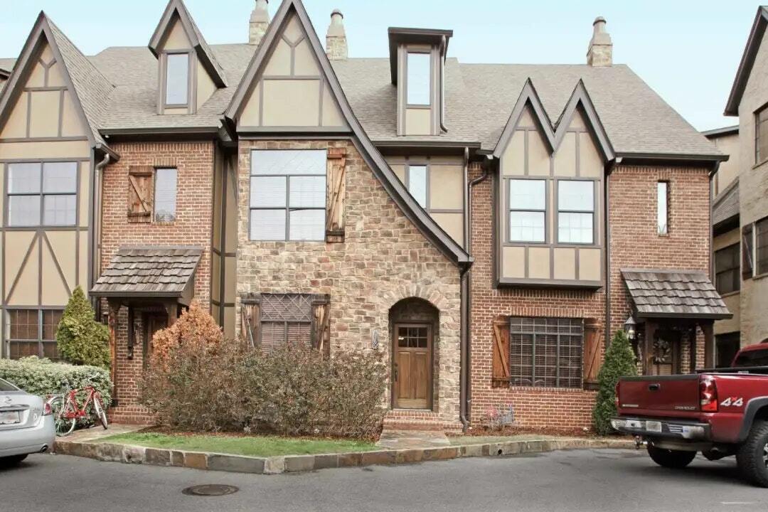 Foto principal - 1330 Essex Manor Cir