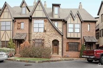 Building Photo - 1330 Essex Manor Cir