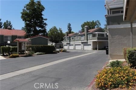 Building Photo - 980 Golden Springs Dr