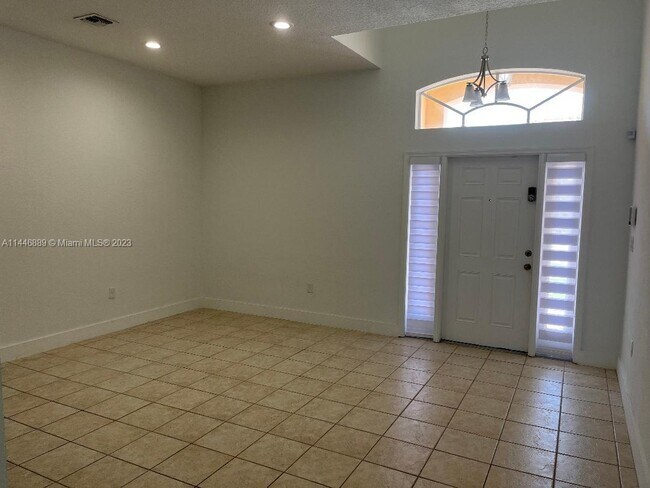 Foto del edificio - 15205 SW 13th Terrace