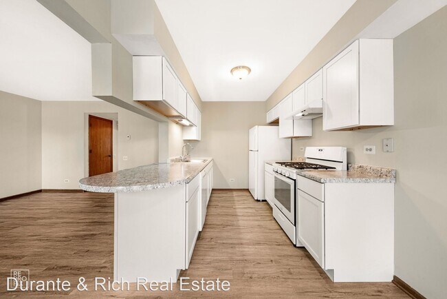 Building Photo - 3 br, 1.5 bath House - 83 St. Croix Court