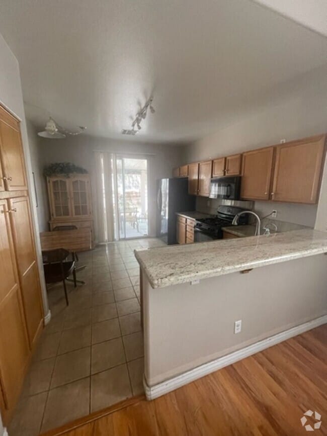 Building Photo - 9567 Orca St