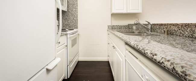 Building Photo - 1269-V
