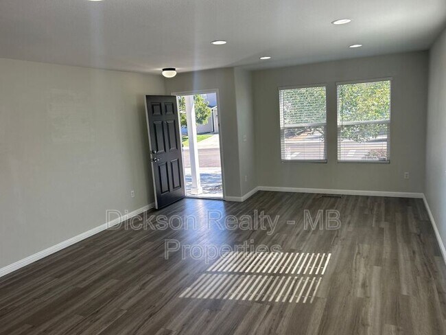 Foto del edificio - 7760 Key Largo Dr