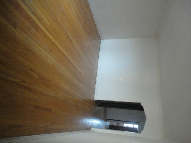 Foto del edificio - 2542 W Summerdale Ave