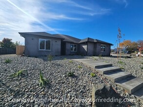 Building Photo - 1400 White Water Cir