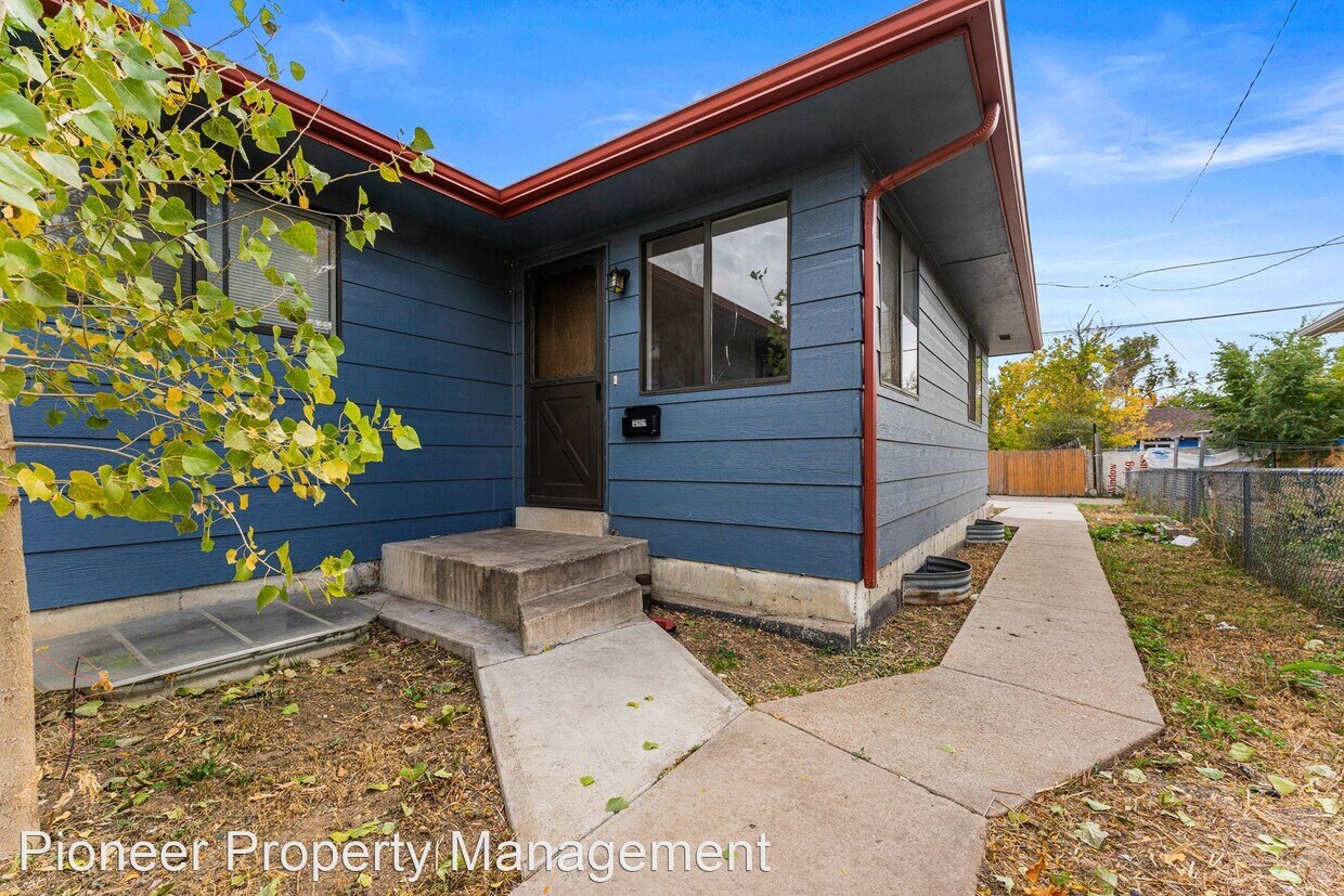 4 br, 2 bath House 2904 W Short Pl House Rental in Denver, CO