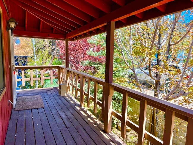 Building Photo - Charming 1 Bedroom + Loft Cabin with Backy...