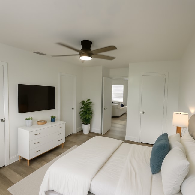 Building Photo - Wallis Townhomes - 5201 Wallis Rd West Palm Beach, FL 33415