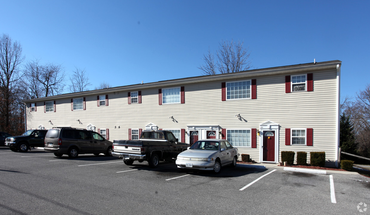 1810 NE Archbold Ave - 1810-1916 NE Archhold Ave
