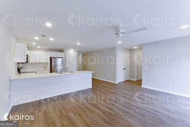 Building Photo - 15 Bungalow Cir