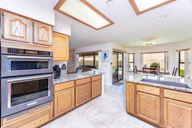 Building Photo - 1981 Chip Dr