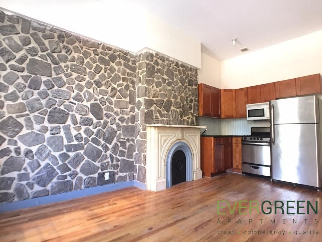 Primary Photo - 444 Lafayette Ave