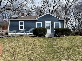 Building Photo - 3923 Millersville Dr