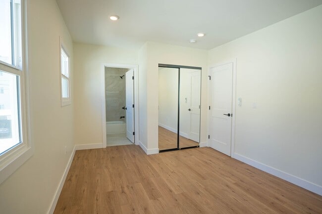 Foto del edificio - 1038 Westmoreland Ave