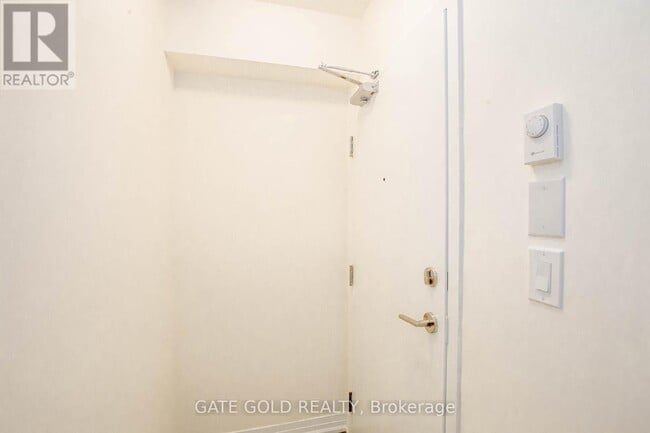 Building Photo - 35-35 Priya Ln