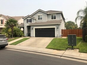 Building Photo - 554 Watercourse Ln
