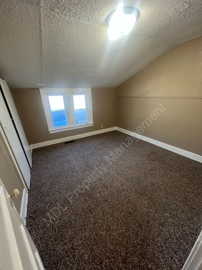 Foto del edificio - 1104 Court St