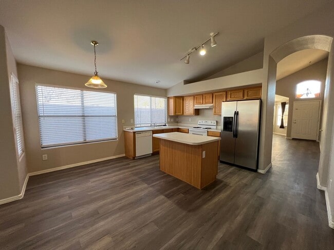 Building Photo - Mesquite Canyon Cul-De-Sac Home