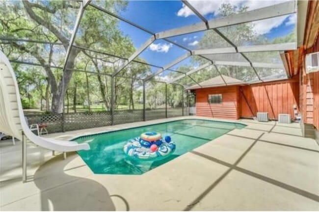 Building Photo - 11111 Colony Hill Dr
