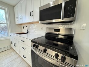 Building Photo - 53 Mahl Ave