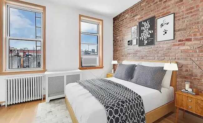 Building Photo - 75 Baxter St