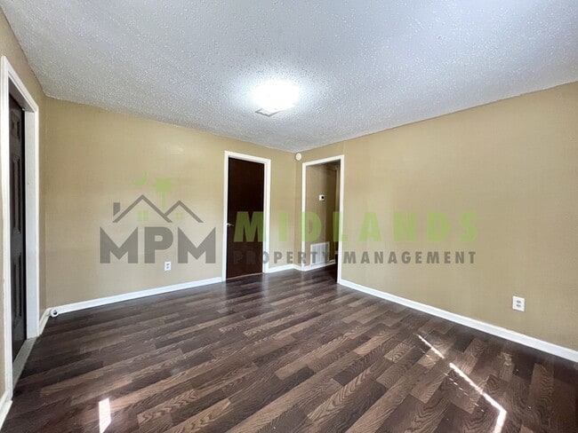 Foto del edificio - 2304 Ervin St