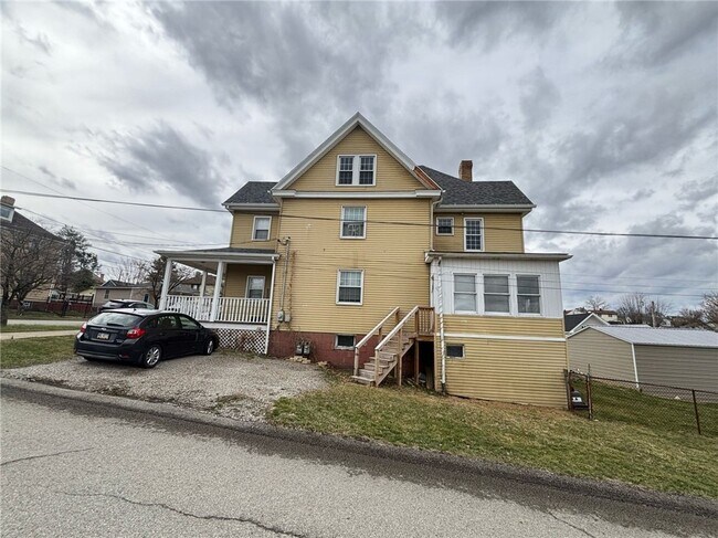 Foto del edificio - 372 Braddock Ave