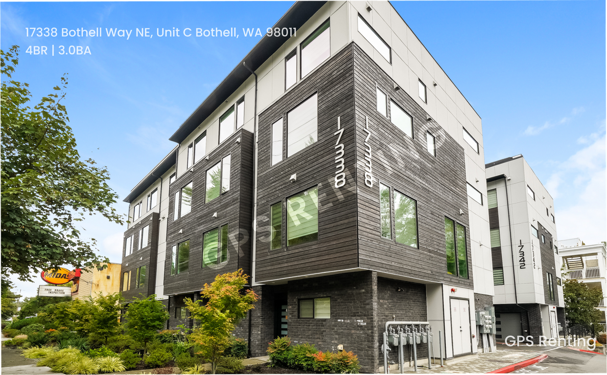 Foto principal - 17338 Bothell Way NE