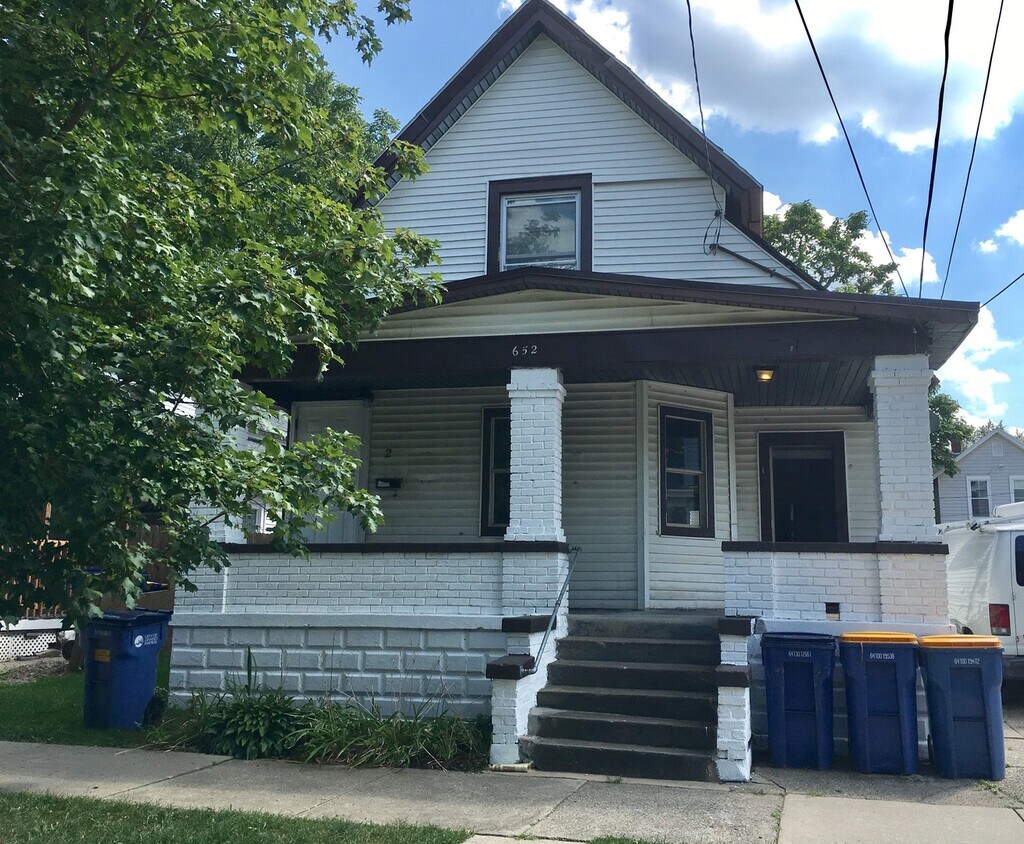 Foto principal - 652 Chatham St NW