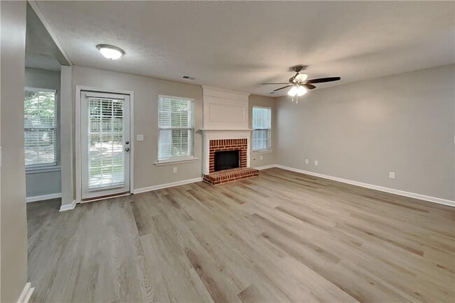 Foto del edificio - 4974 Abbotts Glen Trail NW