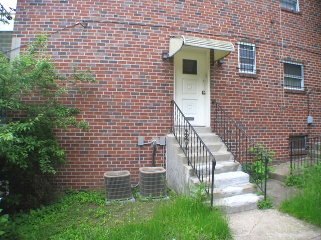 Building Photo - 650 W Rittenhouse St