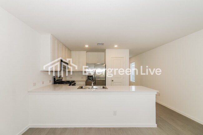 Foto del edificio - 5915 Patriot Sound Drive