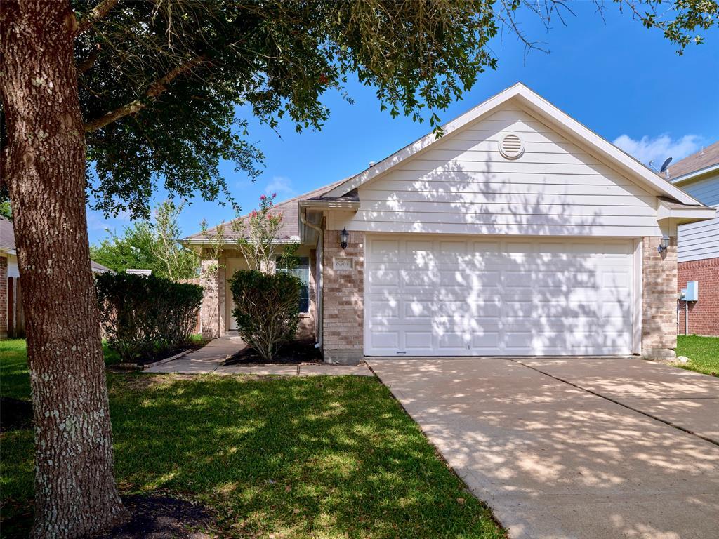 Foto principal - 6506 Haven Forest Ln