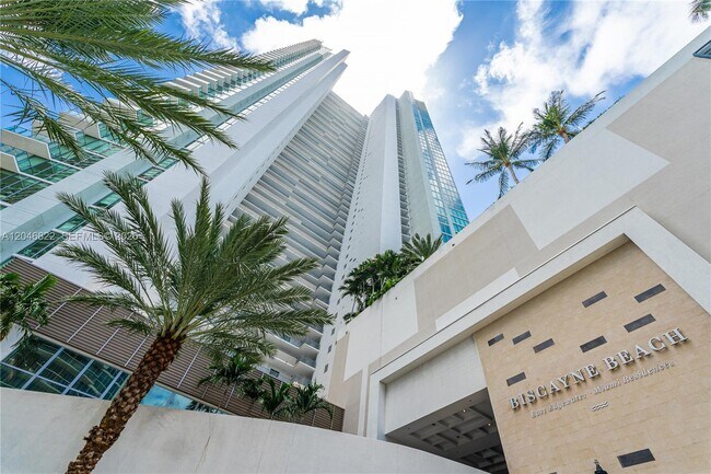 Foto del edificio - 2900 NE 7th Ave