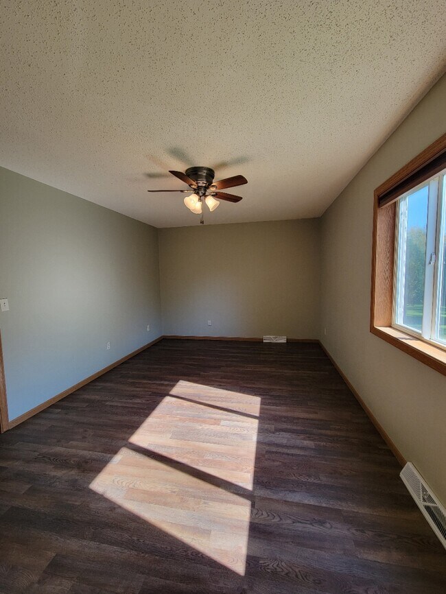 Building Photo - 151891 Wisteria Ln