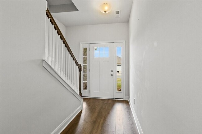 Foto del edificio - 292 Abercorn Dr