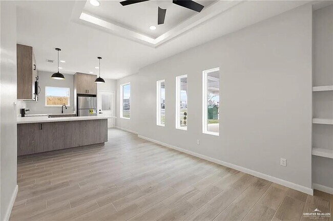 Foto del edificio - 18 N 56th Ln