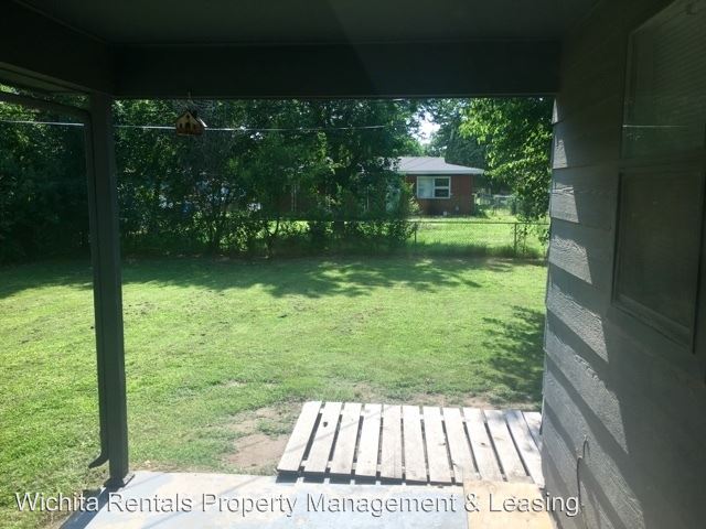 Building Photo - 2221 S Millwood St