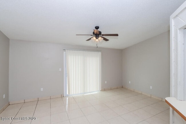 Building Photo - 962 Serenade St NW