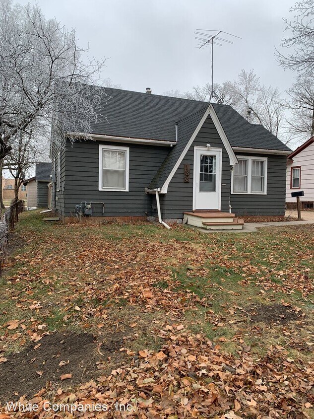 133 Lynn Rd SW, Hutchinson, MN 55350 House Rental in Hutchinson, MN