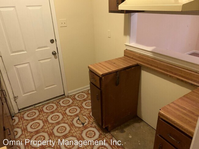 Foto del edificio - 2 br, 1 bath House - 645 Mc Whirter Ave
