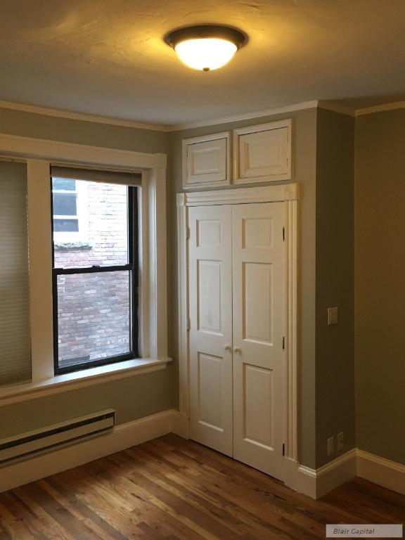 Building Photo - 422 Hanover St
