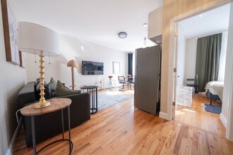 Building Photo - 247 W 113th St