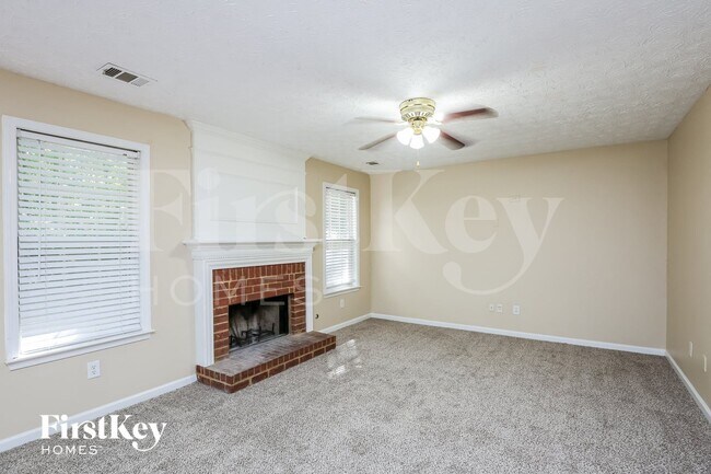 Building Photo - 3710 Wake Robin Way