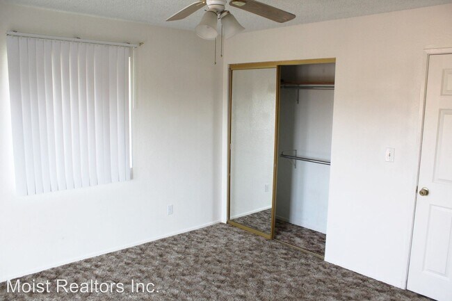 Building Photo - 12995 5th St