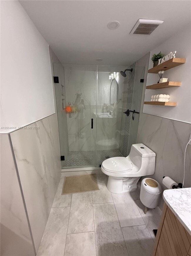 Foto del edificio - 7155 NW 179th St