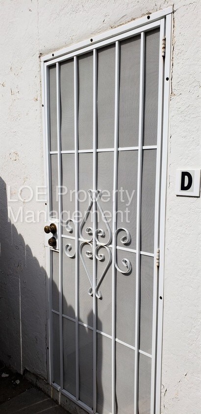 Primary Photo - 2128 Coal Ave Se, Apt D