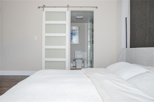 Foto del edificio - 3375 N Country Club Dr